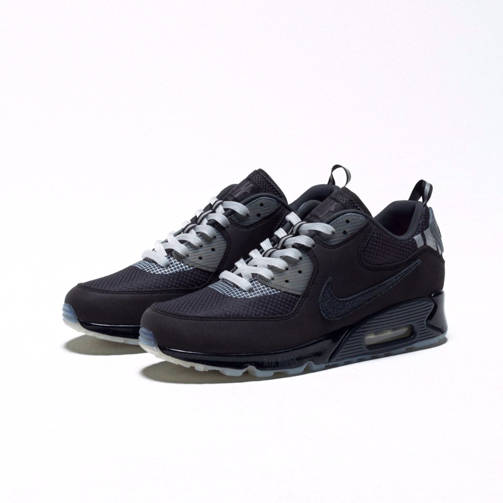 Air Max 90 Undefeated Black